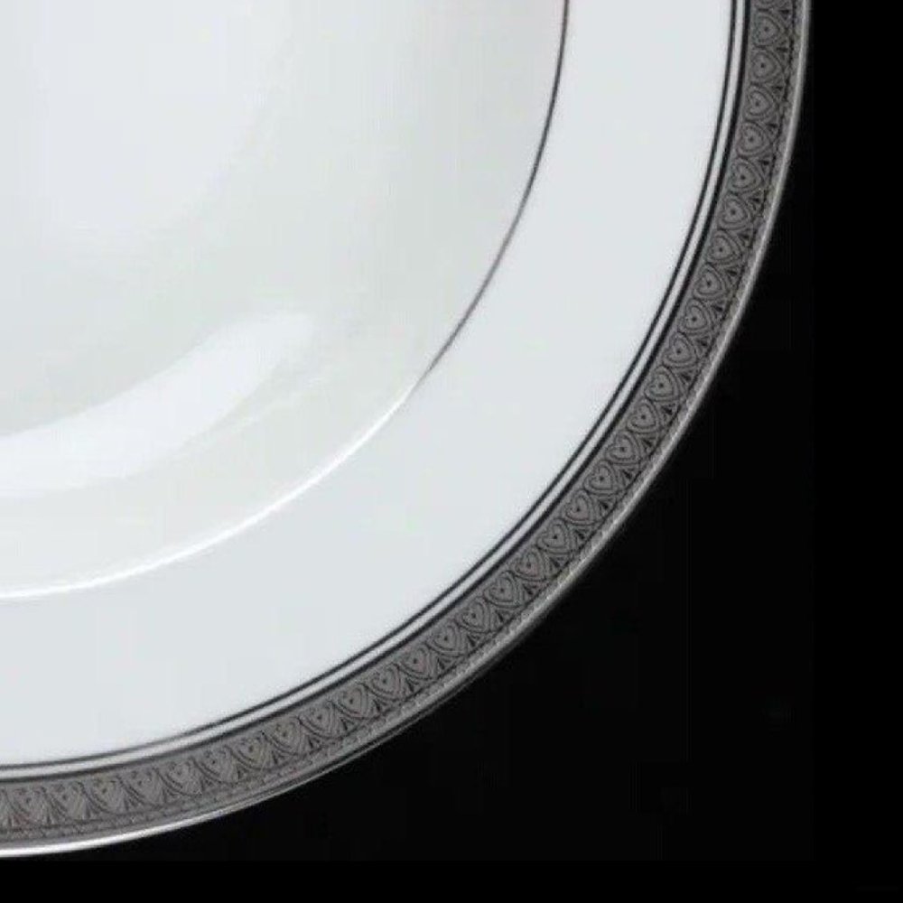 brand new Mikasa Palatial Platinum 8.5 inch Rimmed Soup Bowl - MPN L3235-220